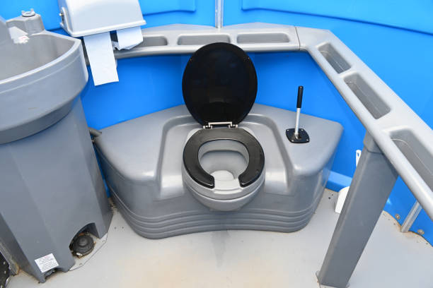 Portable Toilet Options We Offer in Chickasaw, AL
